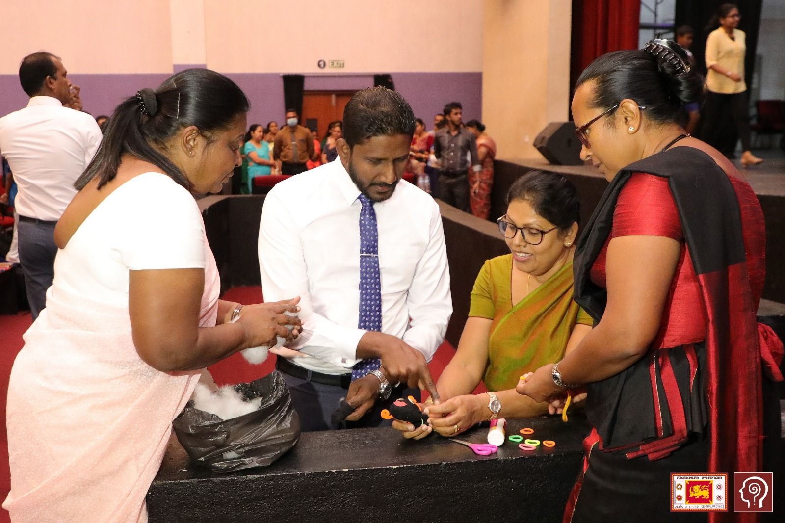 ආපදා හමුවේ නොසැලෙන පවුරක්: මධ්‍යම පළාත් අධ්‍යාපන බලධාරීන් සඳහා මනෝ-සමාජයීය සත්කාරක වැඩසටහනක්
